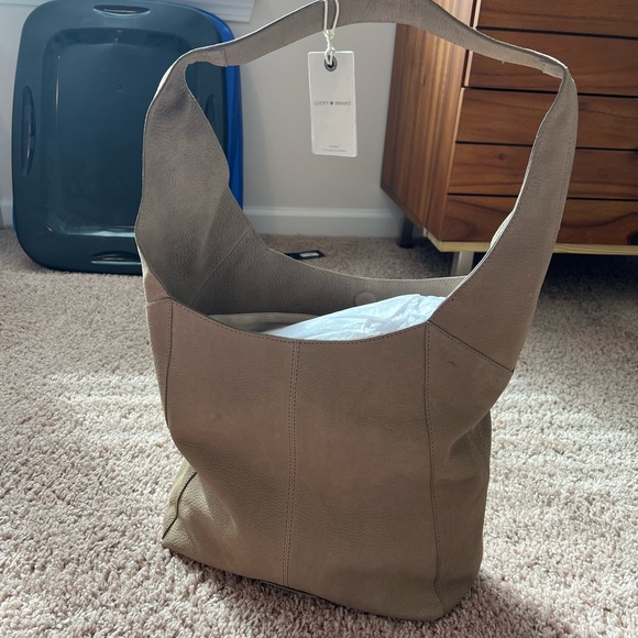 Selling a new Patti bag my Lucky Brand - Picture 1 of 13